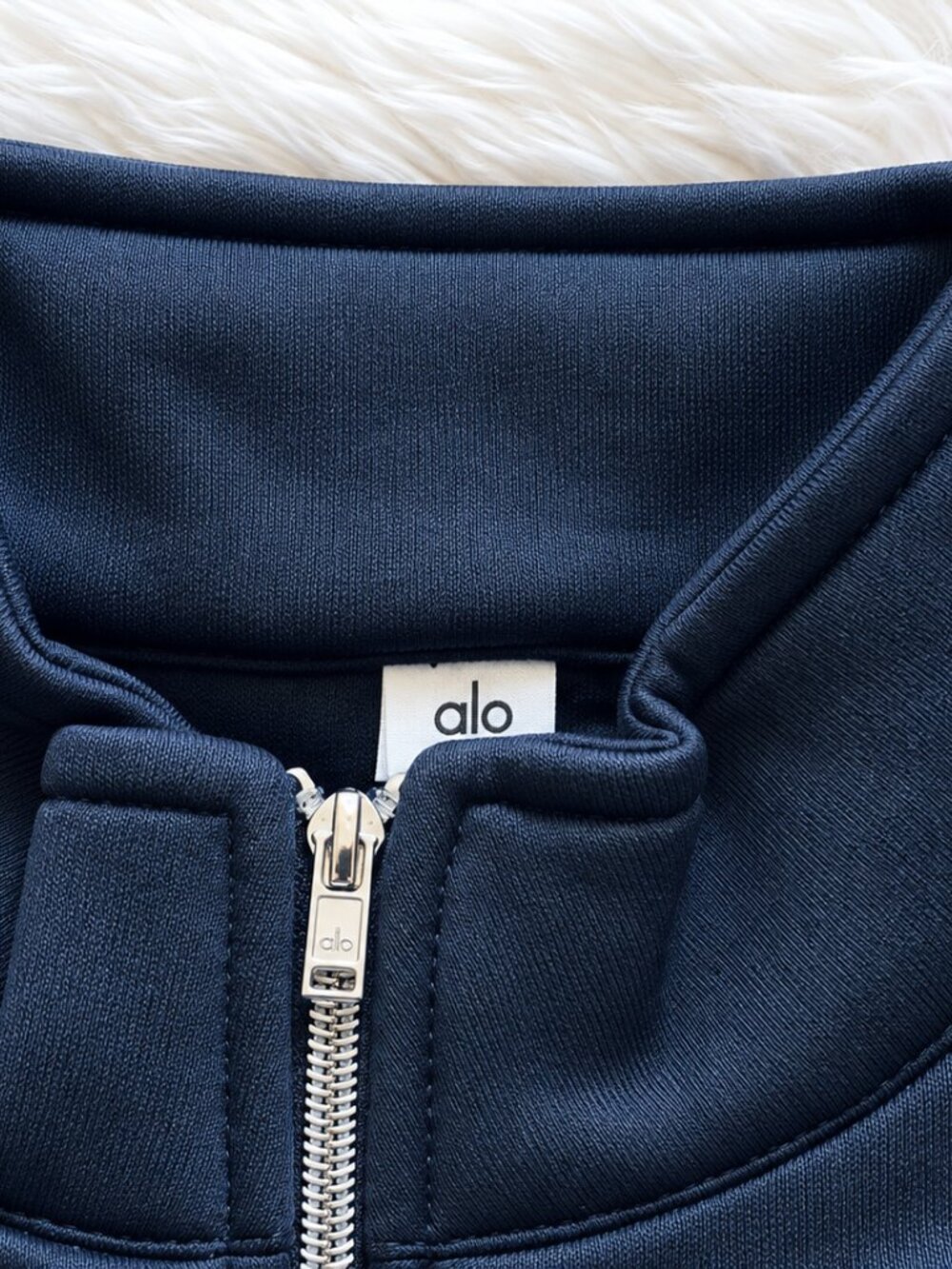 Alo Yoga Accolade 1/4 Zip Pullover Navy NWT XS-L - Picture 3 of 10